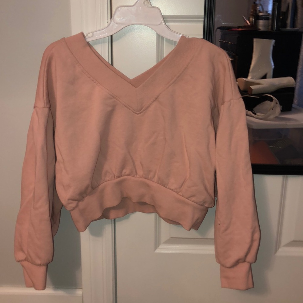 Cropped balloon sleeve sweatshirt